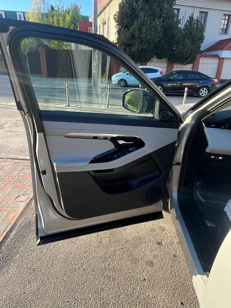 Land Rover Range Rover Evoque, снимка 11 - Автомобили и джипове - 54677700