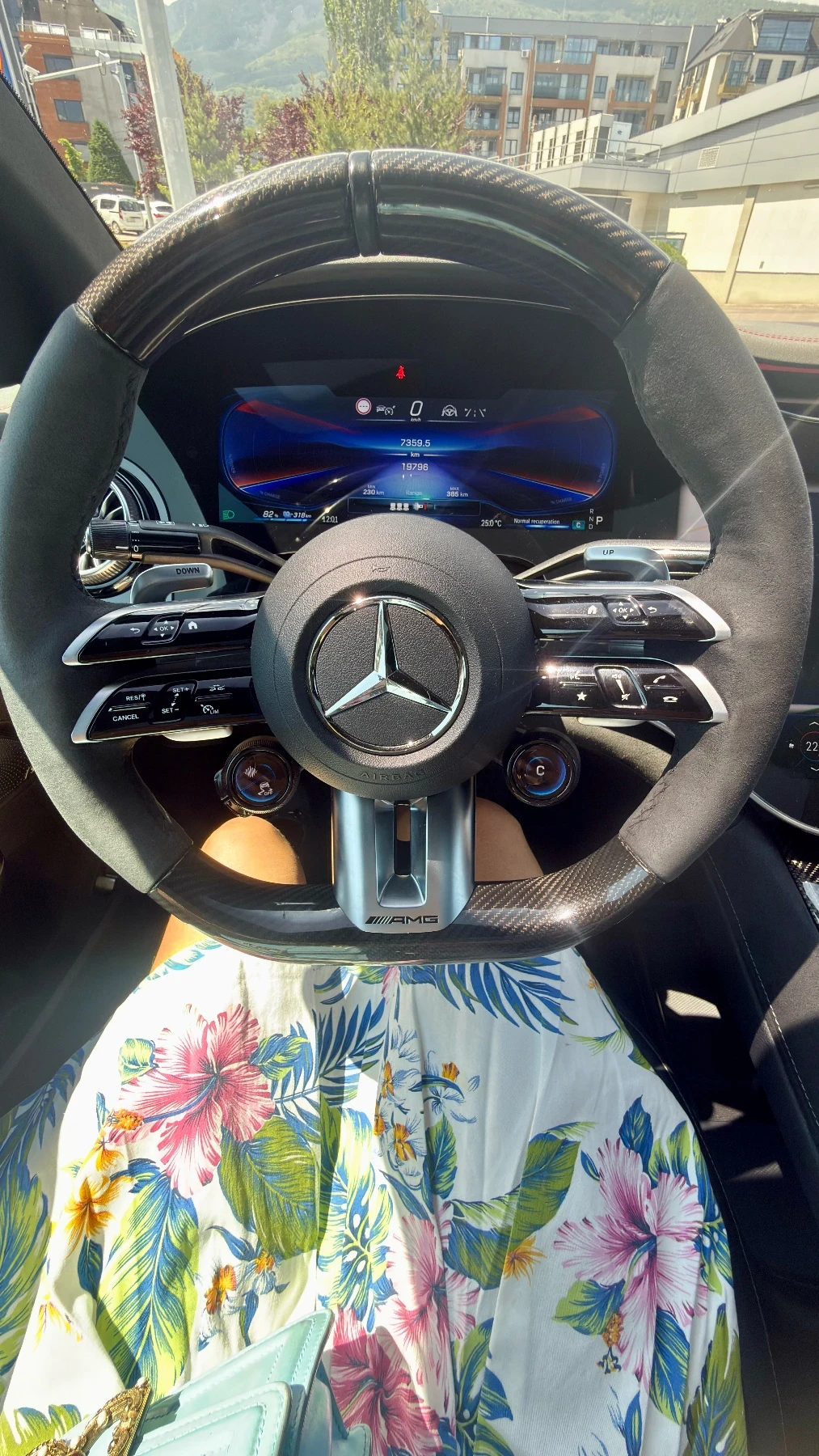 Mercedes-Benz EQE, снимка 10 - Автомобили и джипове - 55095703