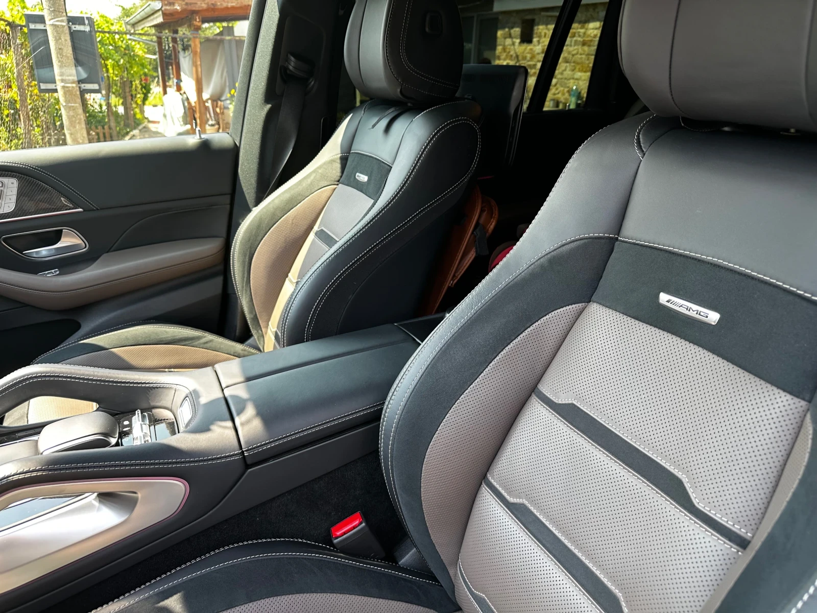 Mercedes-Benz GLS 63 AMG Individual Гаранционен 1-ви Собственик вкл.ДДС, снимка 12 - Автомобили и джипове - 55562311