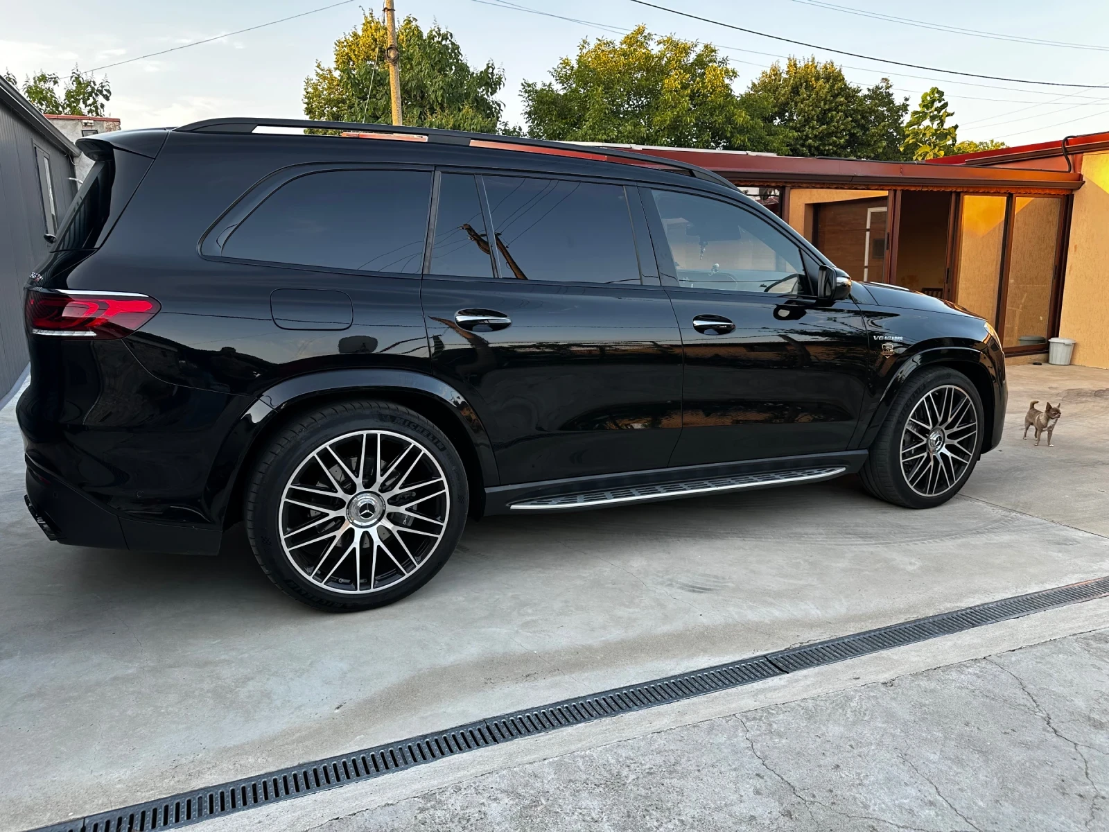 Mercedes-Benz GLS 63 AMG Individual Гаранционен 1-ви Собственик вкл.ДДС, снимка 3 - Автомобили и джипове - 55562311