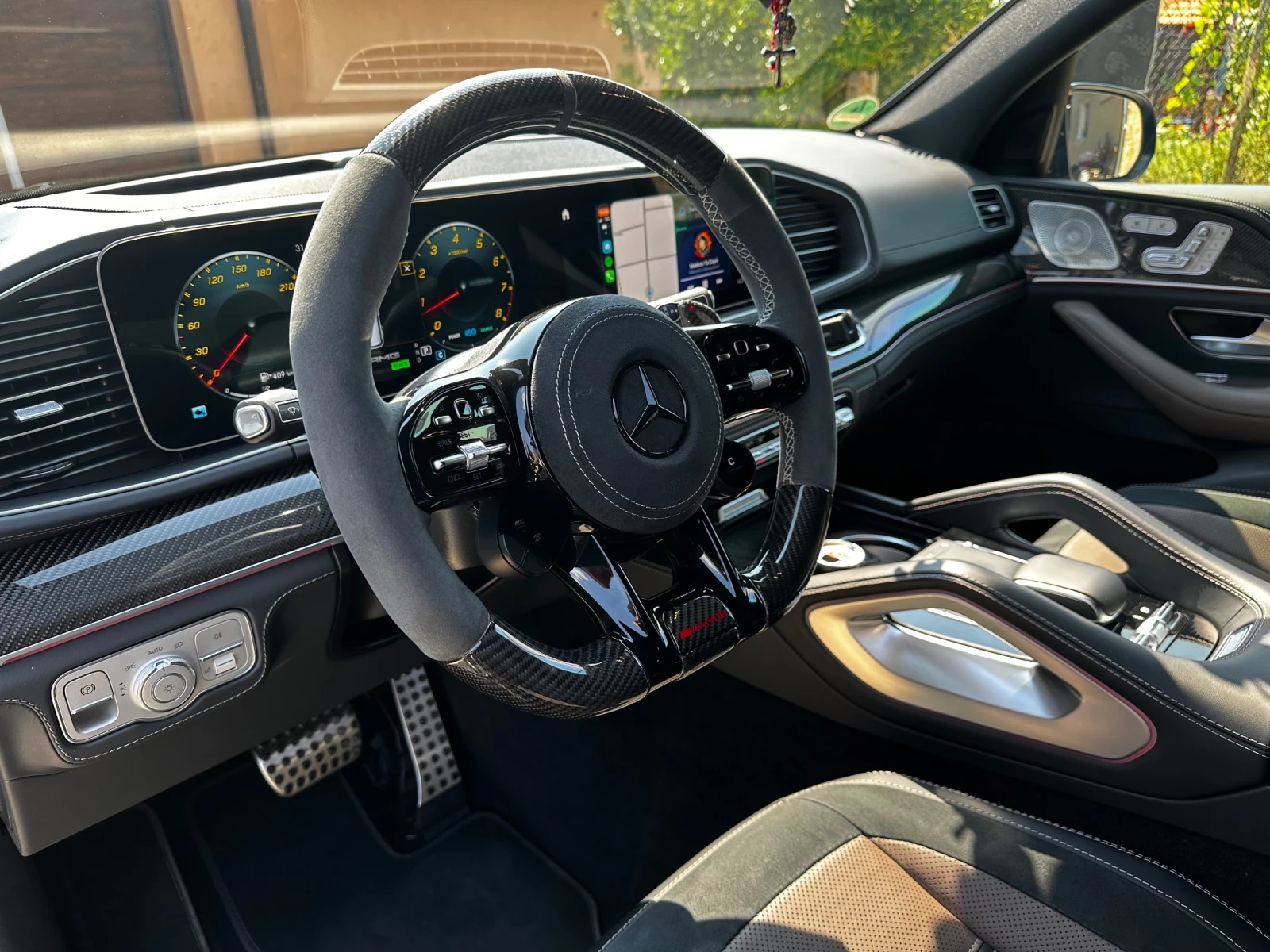 Mercedes-Benz GLS 63 AMG Individual Гаранционен 1-ви Собственик вкл.ДДС, снимка 11 - Автомобили и джипове - 55562311