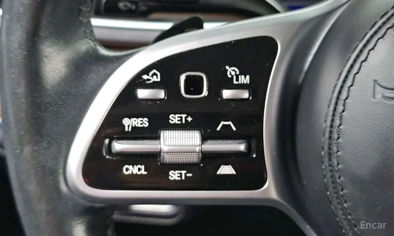 Mercedes-Benz GLE GLE450 4MATIC, снимка 17 - Автомобили и джипове - 55708381