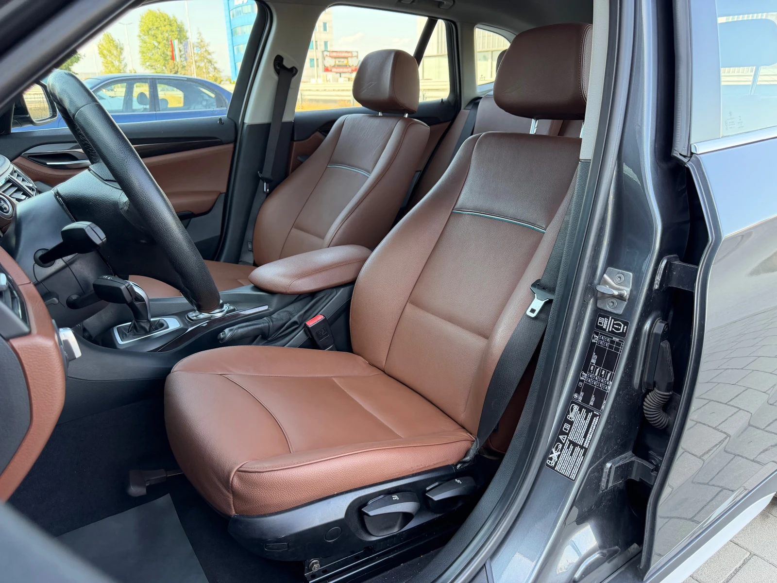 BMW X1 FACE-2.0D-4x4-НАВИ-ПАРКТРОНИК-КЛИМАТРОНИК-АВТОПИЛО, снимка 10 - Автомобили и джипове - 55926907