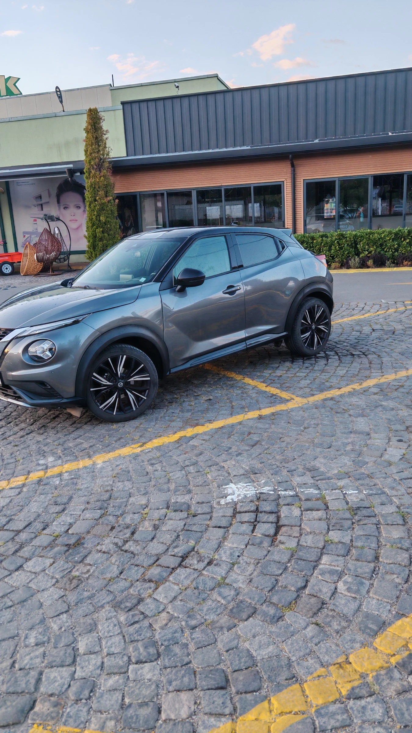 Nissan Juke N-Design 1.0 Dig-t DCT, снимка 9 - Автомобили и джипове - 56184784