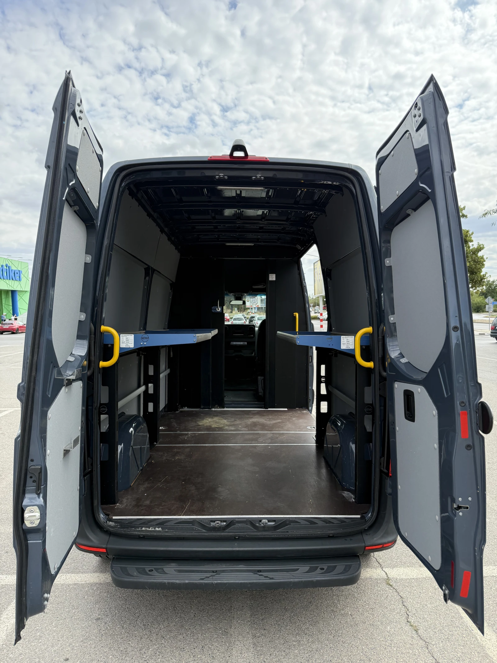 Mercedes-Benz Sprinter 85kW / 55kWh Amazon спец., снимка 9 - Бусове и автобуси - 55033060
