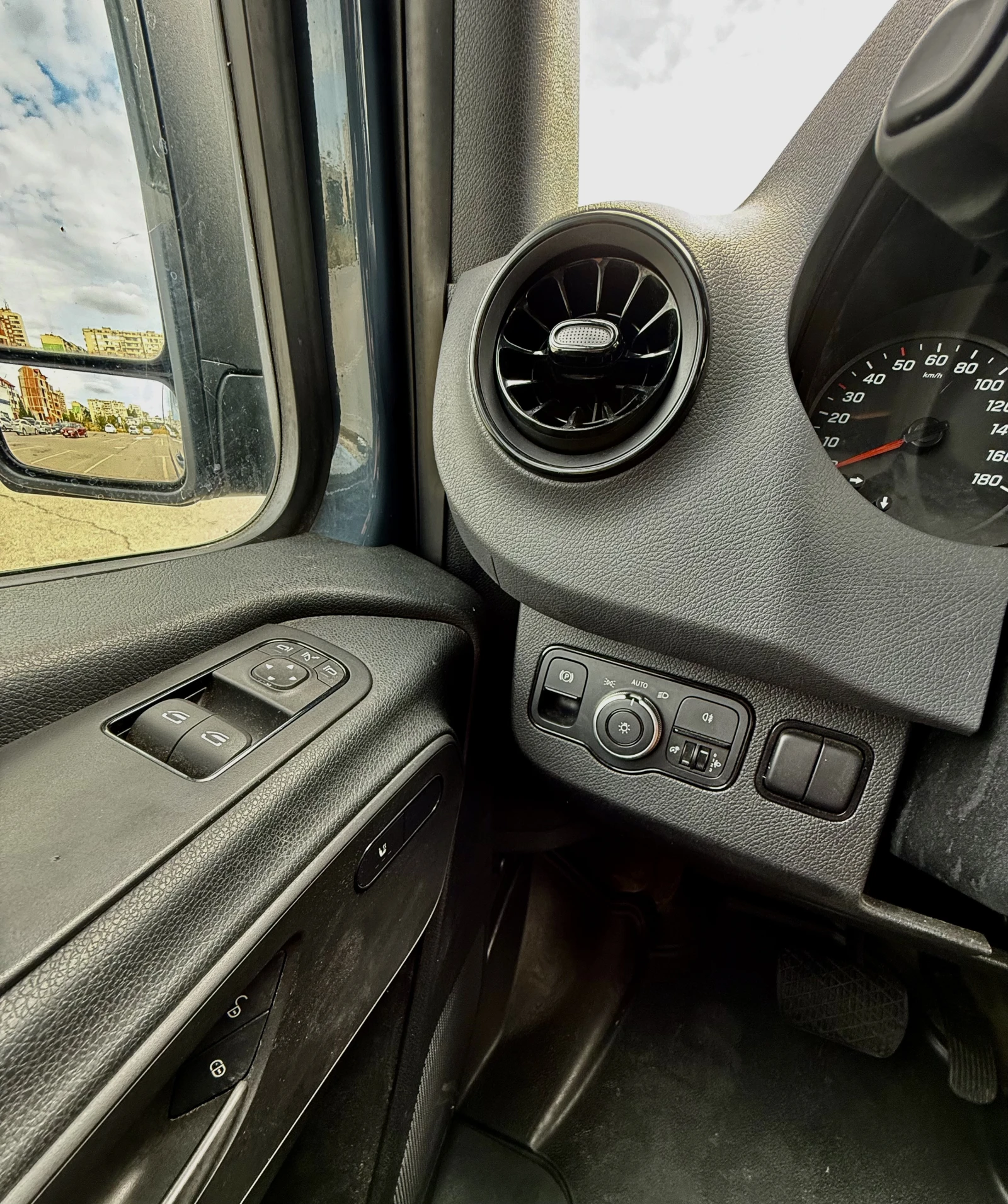 Mercedes-Benz Sprinter 85kW / 55kWh Amazon спец., снимка 6 - Бусове и автобуси - 55033060