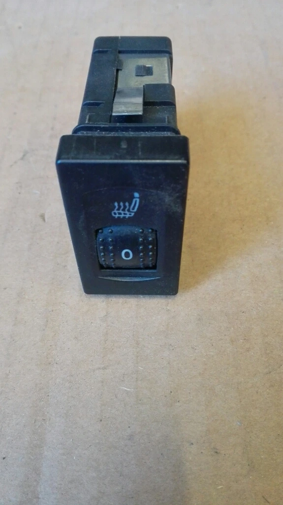 Копче подгрев седалка дясна Фолксваген Пасат Б5 (6)