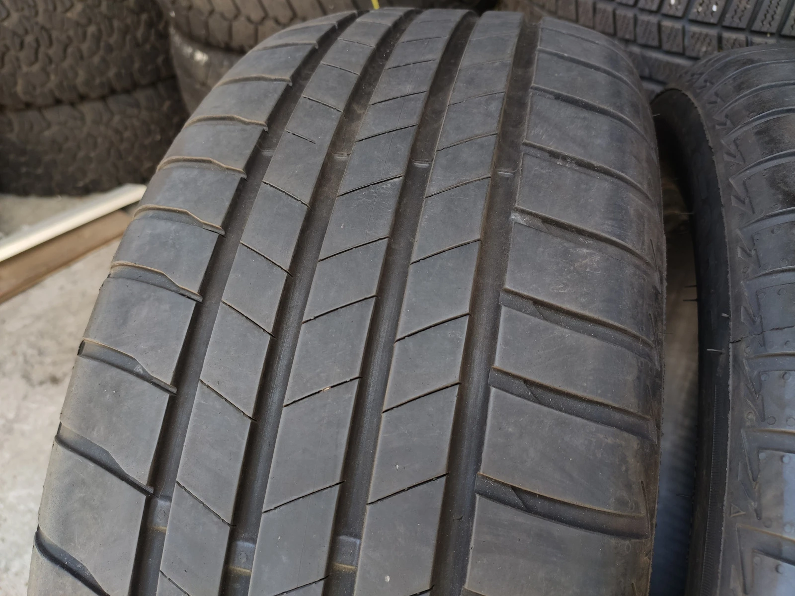  215/55R17 | Mobile.bg   1