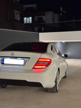 Mercedes-Benz C 180, снимка 2