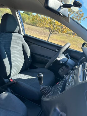 Honda Civic 1.6i VTEC 3d, снимка 4