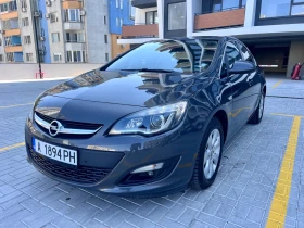 Opel Astra J 1.6 116к.с. НАВИ/Завиващи Фарове/Парктроници, снимка 1