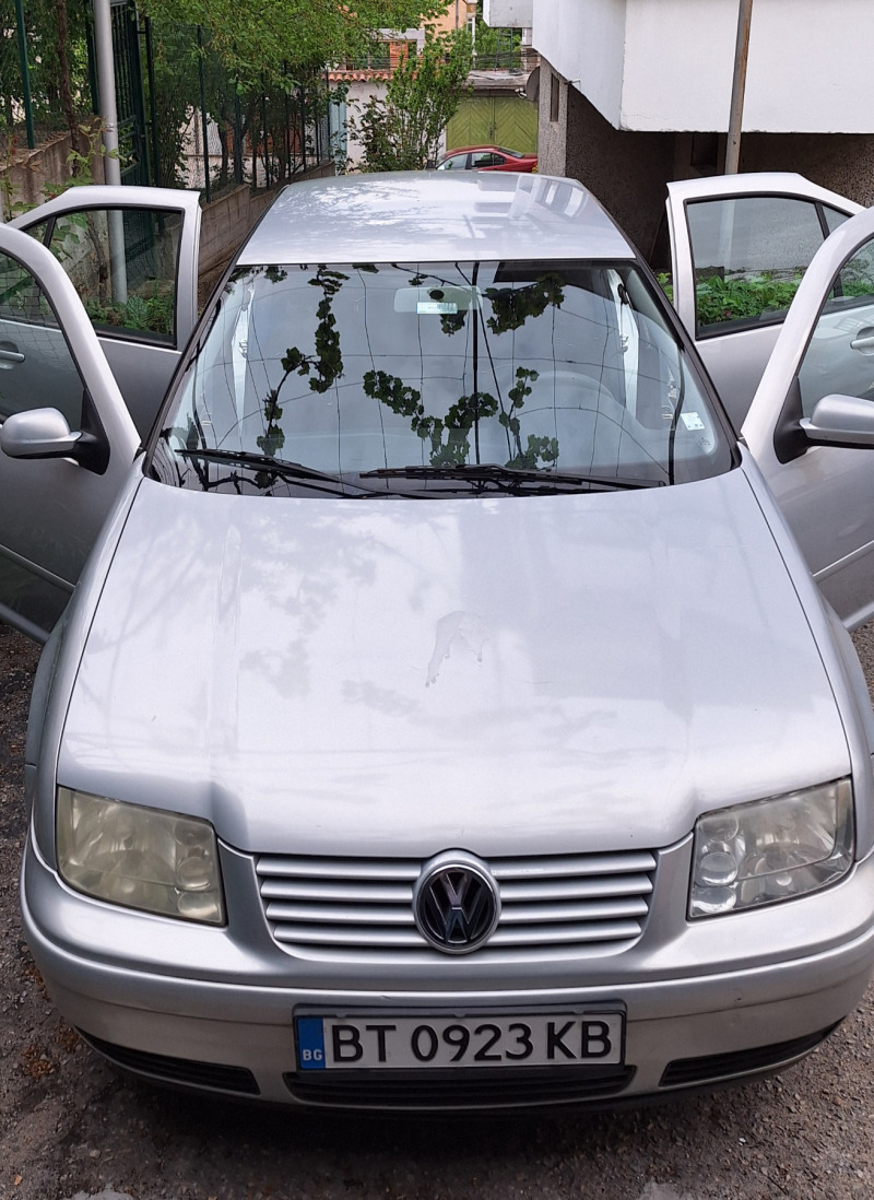 VW Bora, снимка 3 - Автомобили и джипове - 46074268