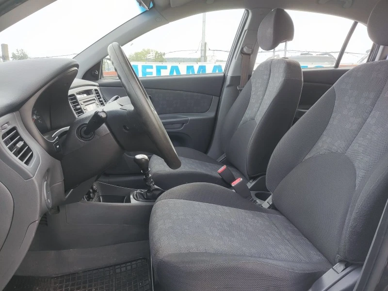 Kia Rio 1.4L-бензин /Климатик , снимка 13 - Автомобили и джипове - 45436881