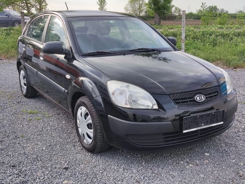 Kia Rio 1.4L-бензин /Климатик , снимка 3 - Автомобили и джипове - 45436881