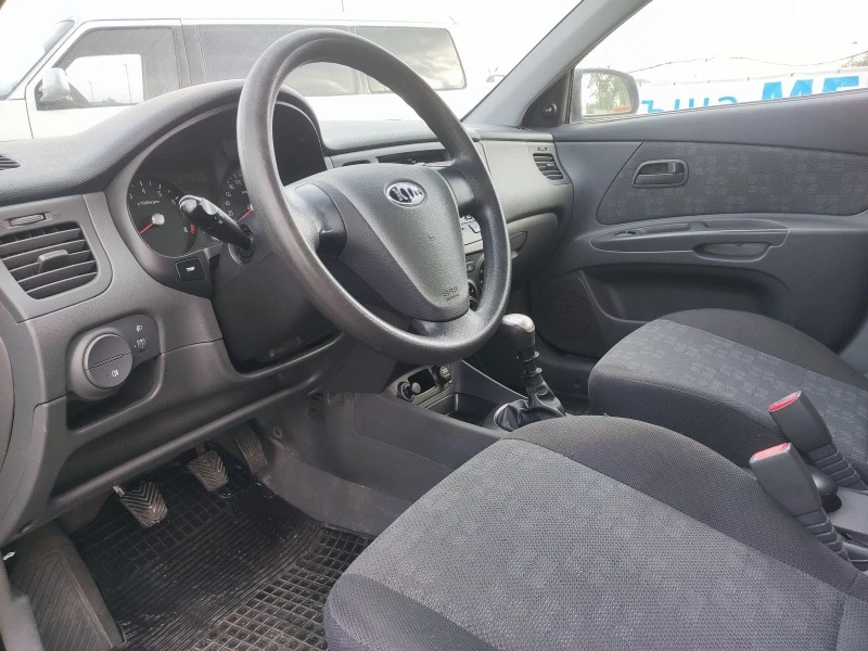 Kia Rio 1.4L-бензин /Климатик , снимка 9 - Автомобили и джипове - 45436881