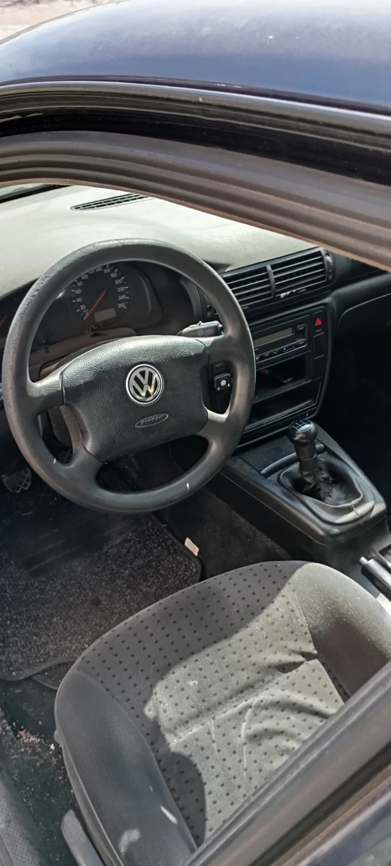 VW Passat, снимка 6 - Автомобили и джипове - 47571392