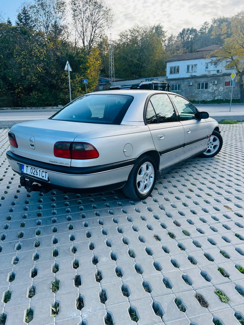 Opel Omega 2.5TD, снимка 4 - Автомобили и джипове - 47823358