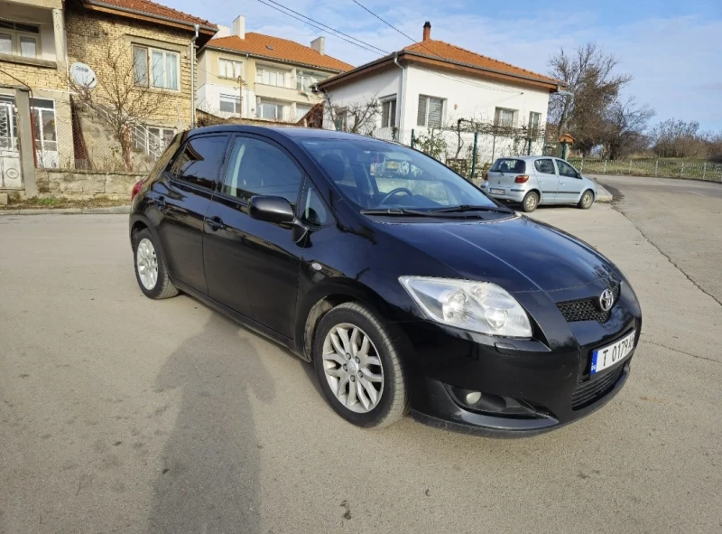 Toyota Auris 2.0 126, снимка 2 - Автомобили и джипове - 48365433