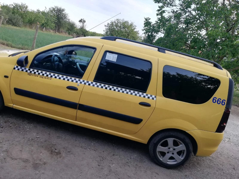 Dacia Logan 1.6, снимка 4 - Автомобили и джипове - 48456557