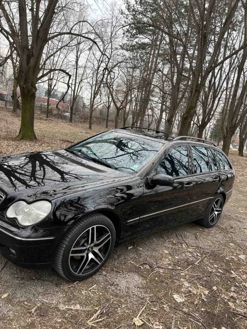 Mercedes-Benz C 220 2.2CDI, снимка 1 - Автомобили и джипове - 49038673