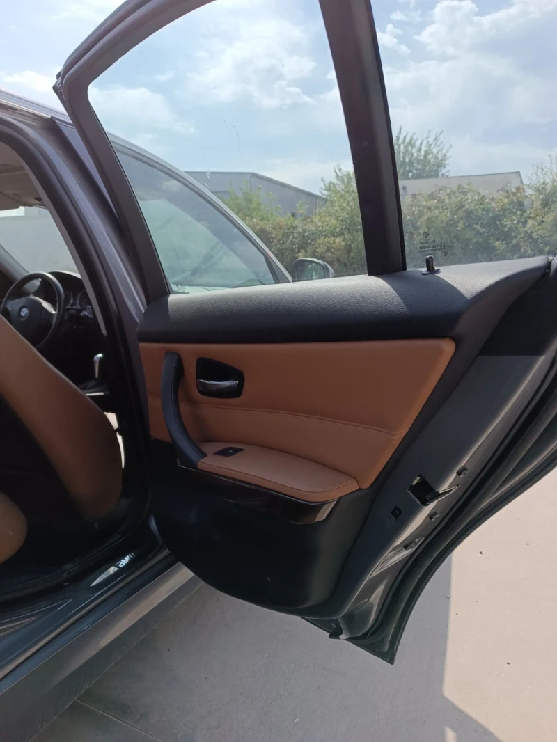 BMW 325 325xi e90 N53 3.0 218hp, снимка 10 - Автомобили и джипове - 52422071