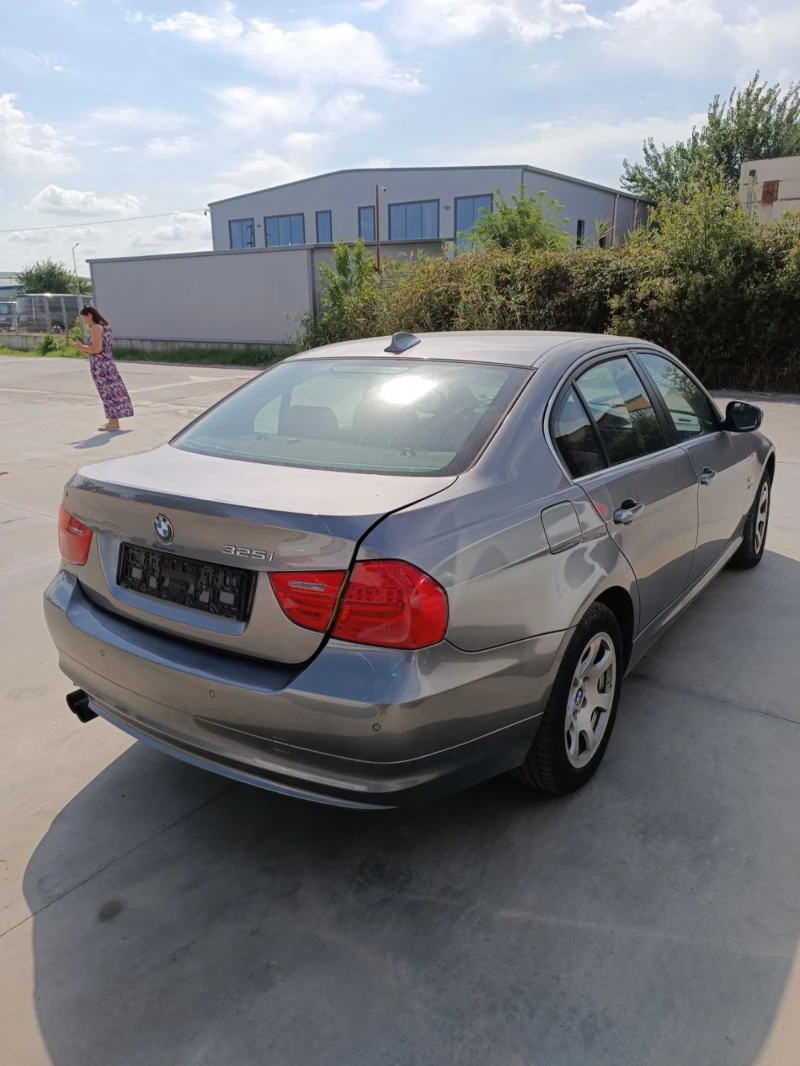 BMW 325 325xi e90 N53 3.0 218hp, снимка 5 - Автомобили и джипове - 52422071