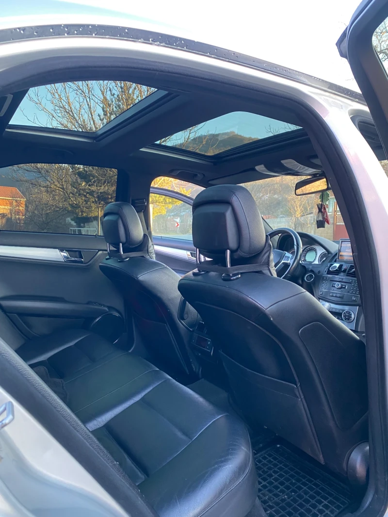 Mercedes-Benz C 320 C320 AMG, снимка 9 - Автомобили и джипове - 51992400