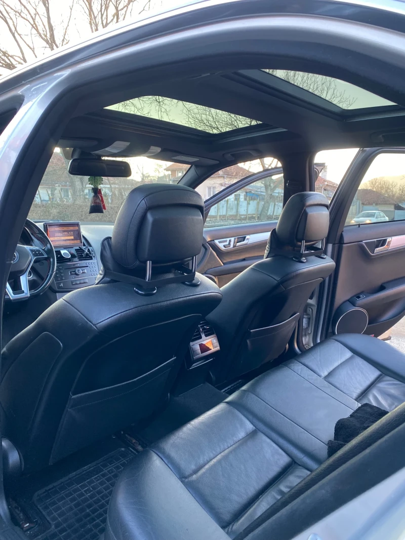 Mercedes-Benz C 320 C320 AMG, снимка 8 - Автомобили и джипове - 51992400