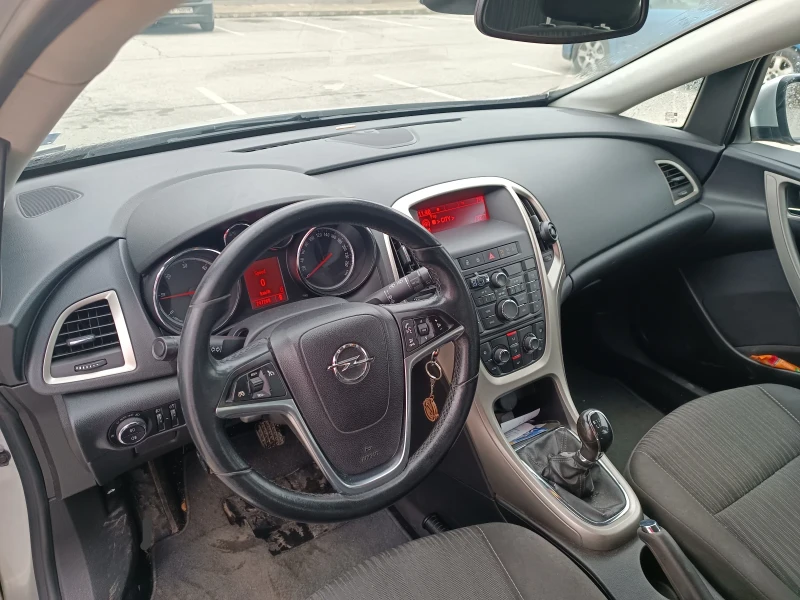Opel Astra Sport Tourer , снимка 5 - Автомобили и джипове - 52691474