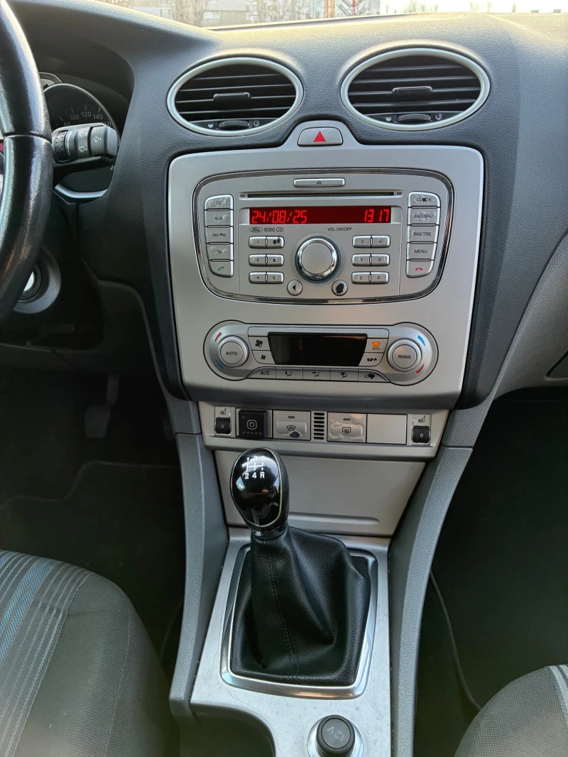 Ford Focus, снимка 6 - Автомобили и джипове - 52883973