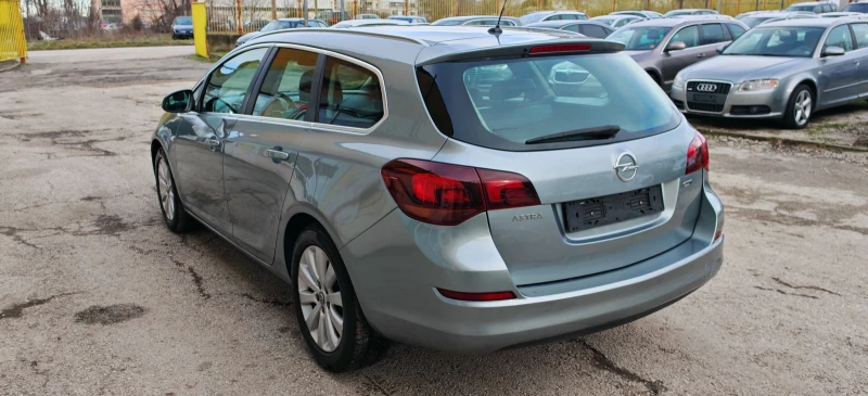 Opel Astra 1.7CDTI 125k.c. Bixenon , снимка 8 - Автомобили и джипове - 53256563