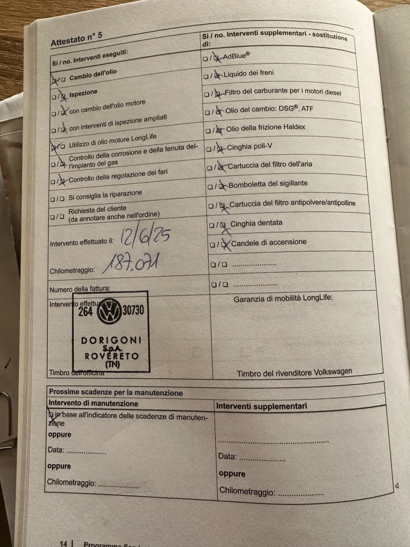 VW Passat 2.0 TDI 190 ks, снимка 15 - Автомобили и джипове - 53287592