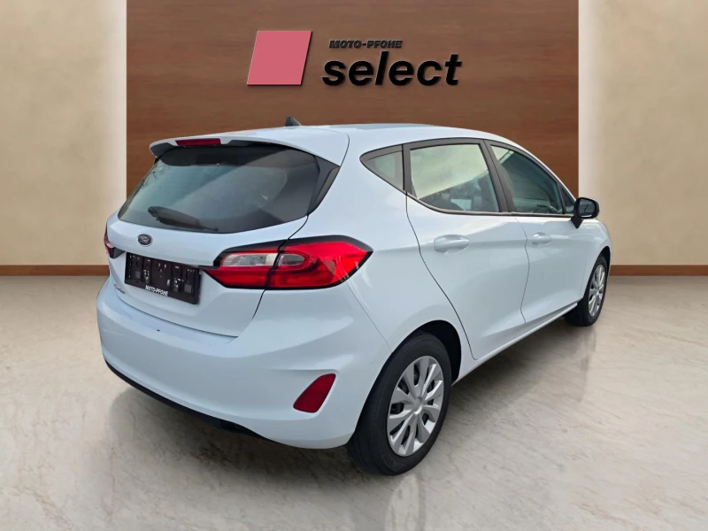 Ford Fiesta 1.1, снимка 5 - Автомобили и джипове - 53429546