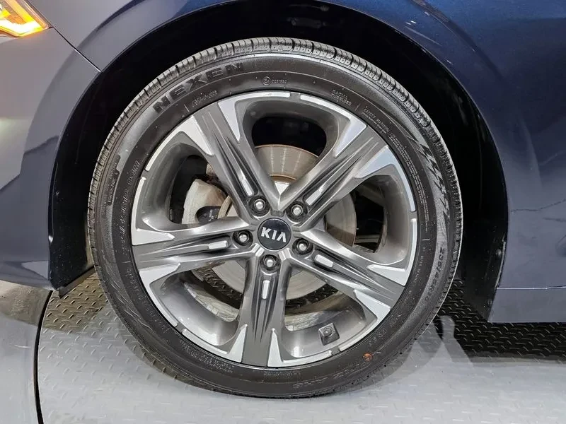 Kia K5 2.0 Prestige, снимка 5 - Автомобили и джипове - 55614621