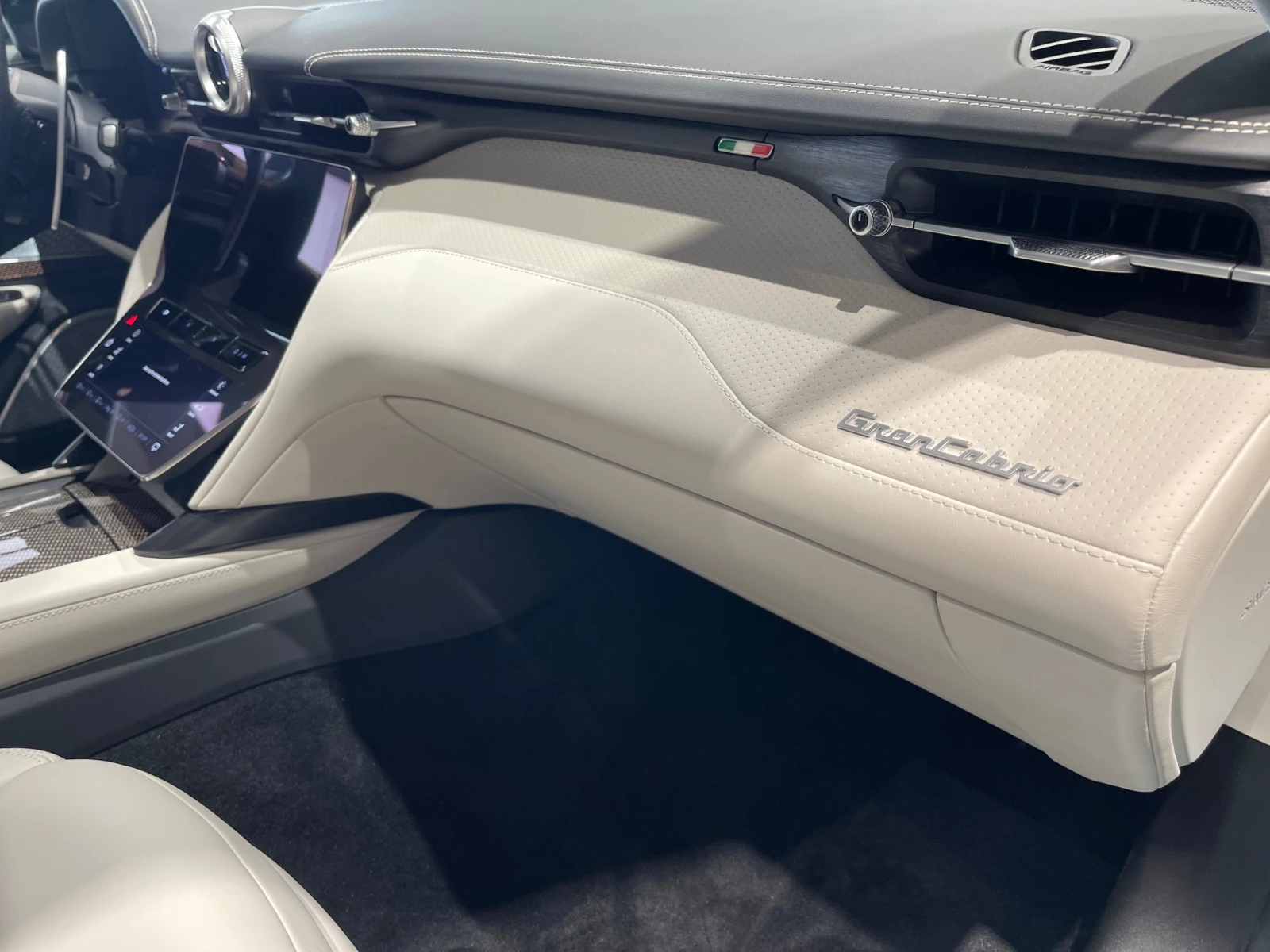 Maserati GranCabrio Trofeo AWD Fuoriserie Digital Mint Tricoat | Mobile.bg   12