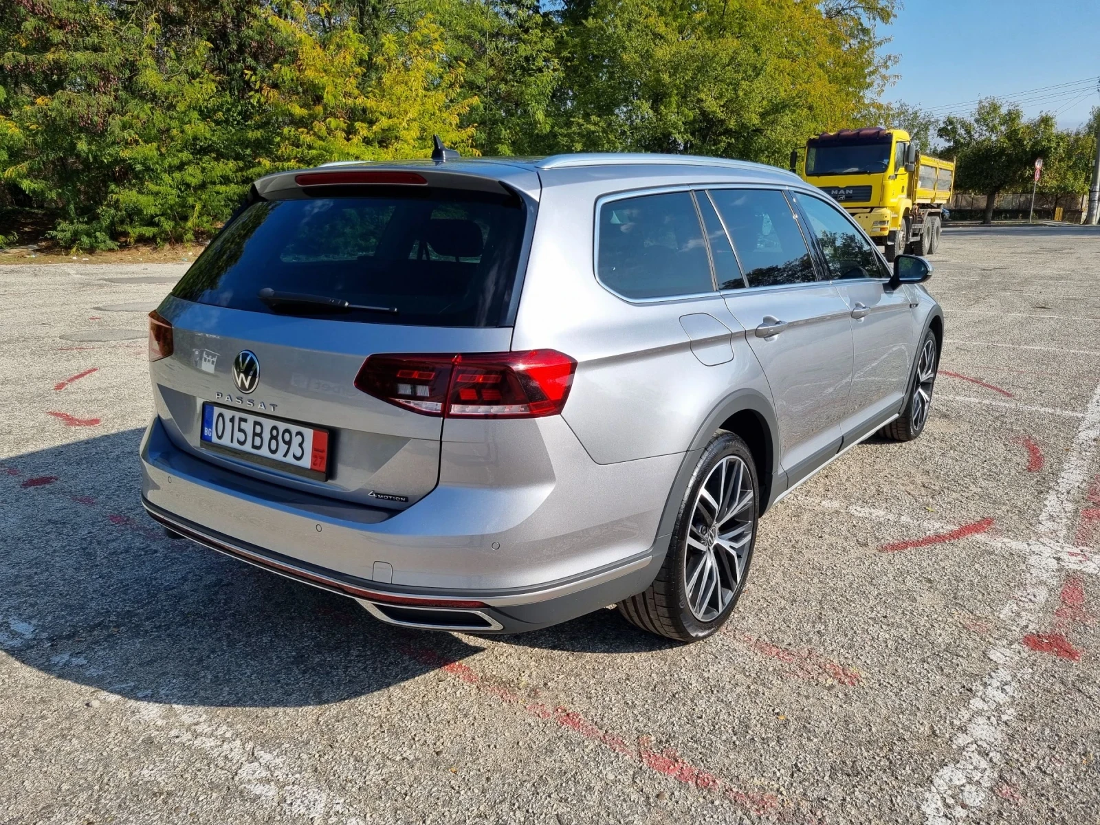 VW Passat Alltrack 2.0TDI Face 4Motion 200кс Digital 2022г - изображение 4