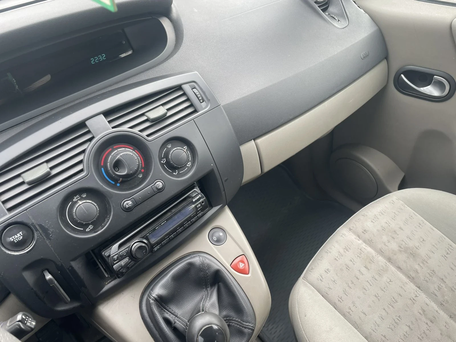 Renault Scenic 1.5 dci - изображение 10