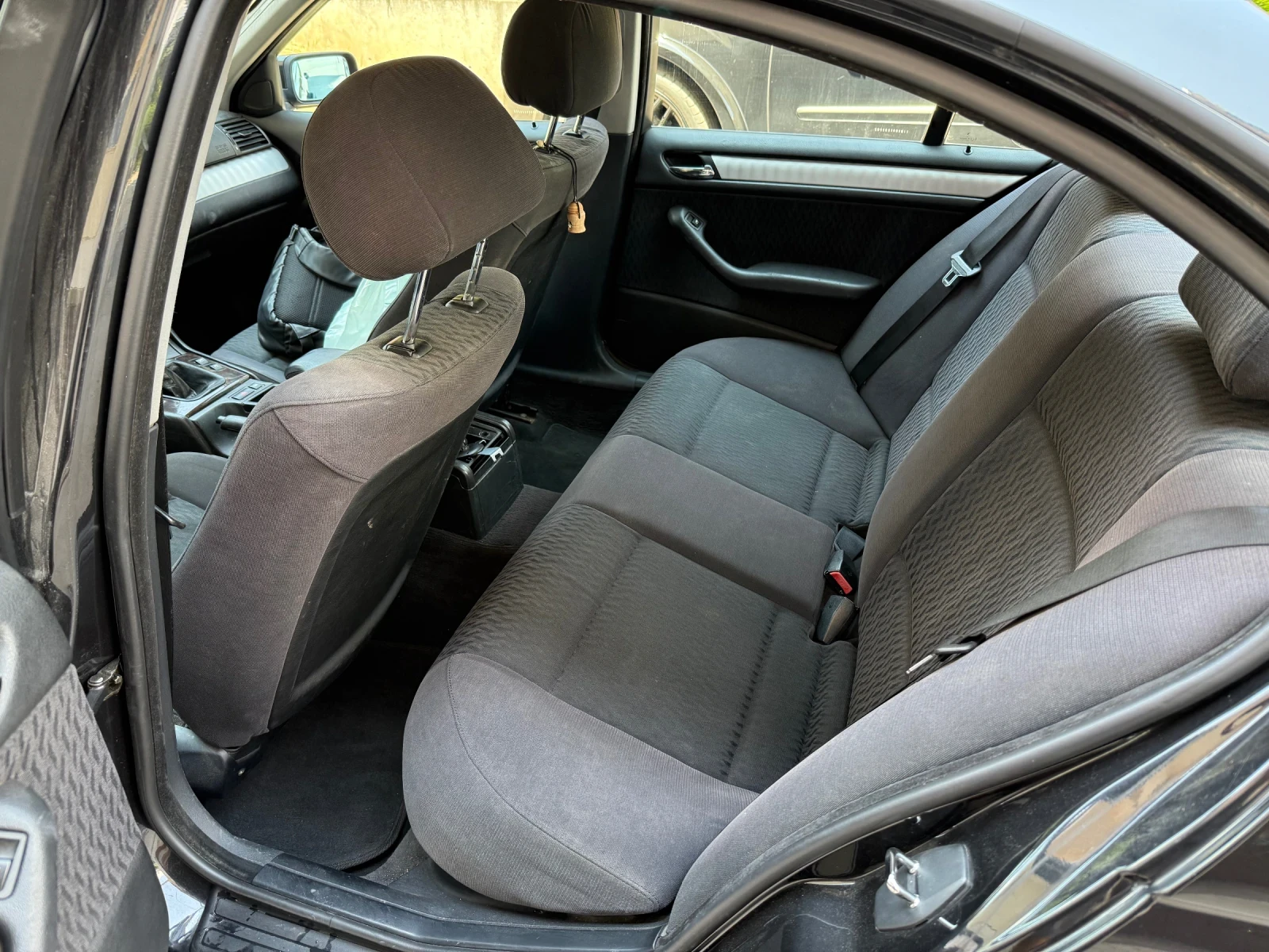 BMW 320  - изображение 6