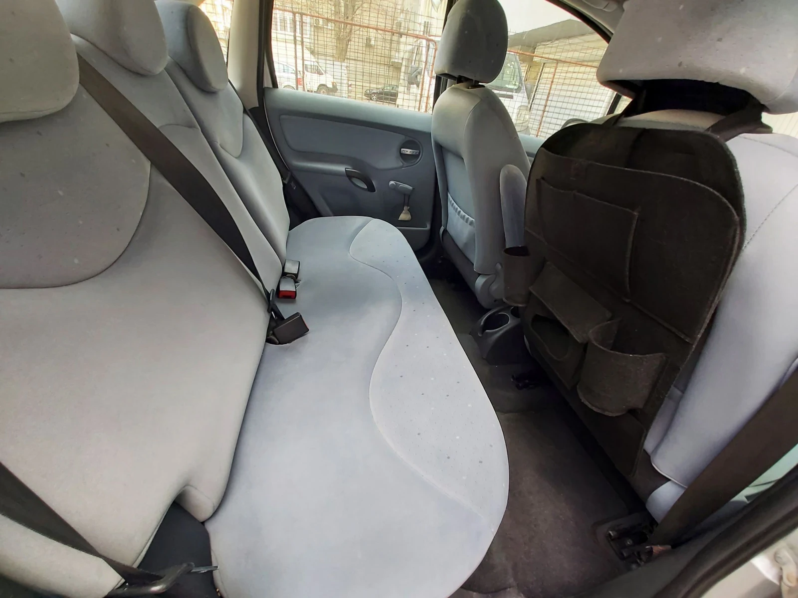 Citroen C3 1.1 60кс - изображение 4