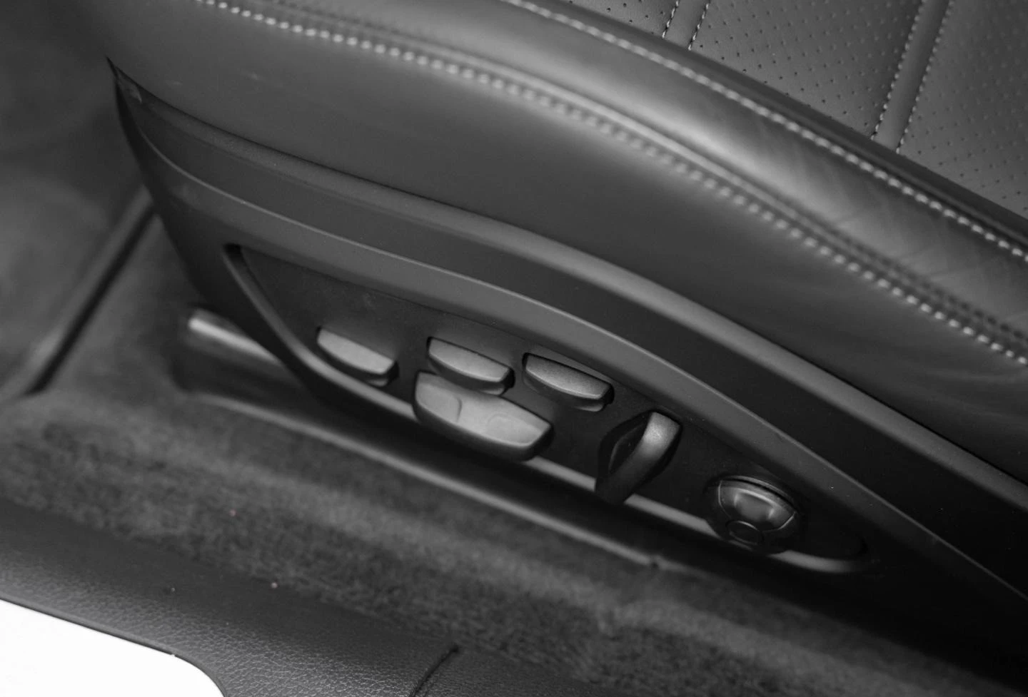 Porsche Panamera 4 BOSE PANO MATRIX 360 - изображение 6