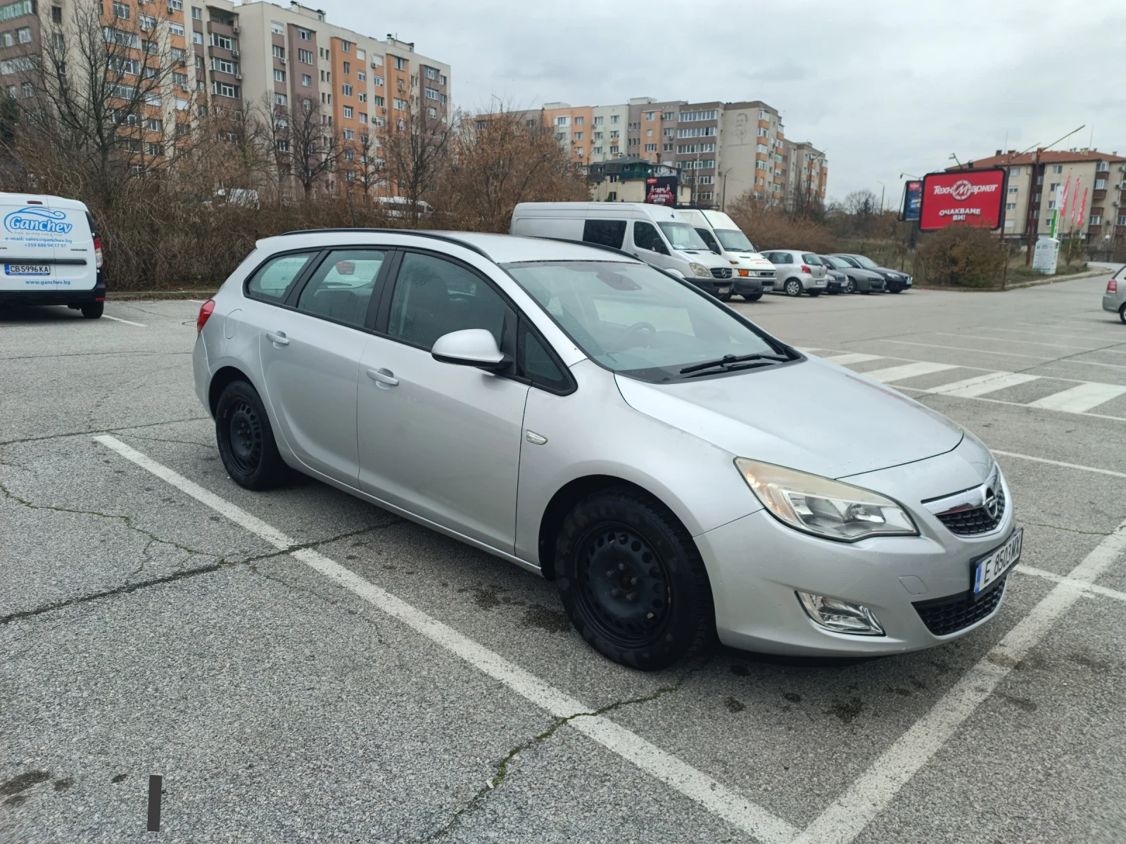 Opel Astra Sport Tourer  - изображение 2