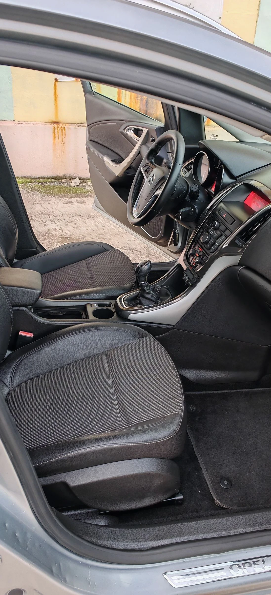 Opel Astra 1.7CDTI 125k.c. Bixenon  | Mobile.bg � ����������� 12