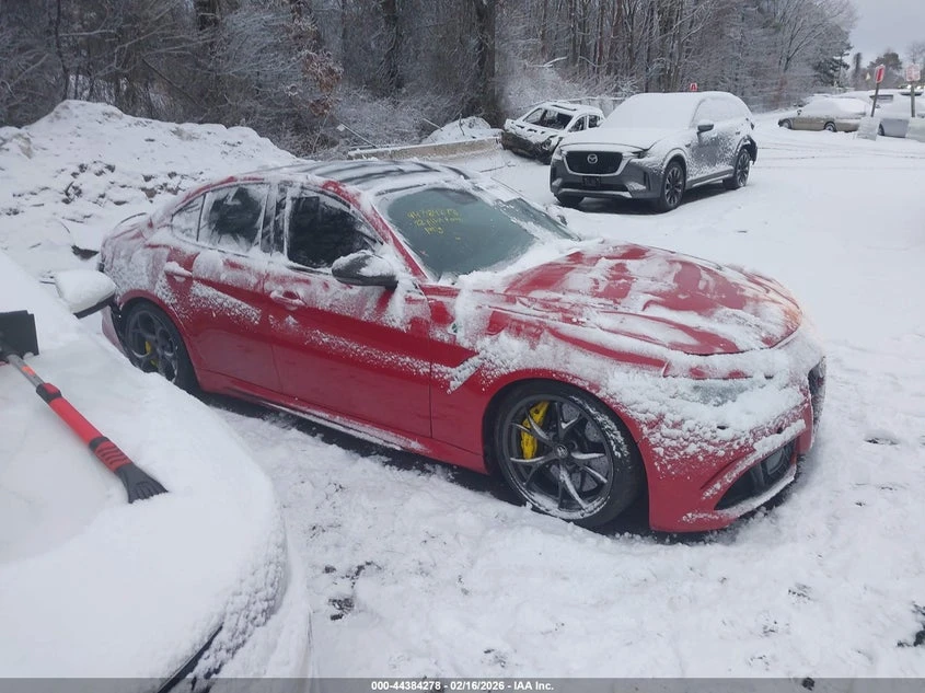Alfa Romeo Giulia 2022 ALFA ROMEO GIULIA QUADRIFOGLIO RWD | Mobile.bg � ����������� 4