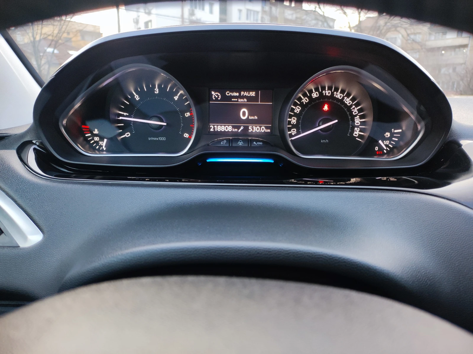 Peugeot 208 1.6E-HDi 115к.с. 6ск. euro5 bez adblue, снимка 12 - Автомобили и джипове - 53735550