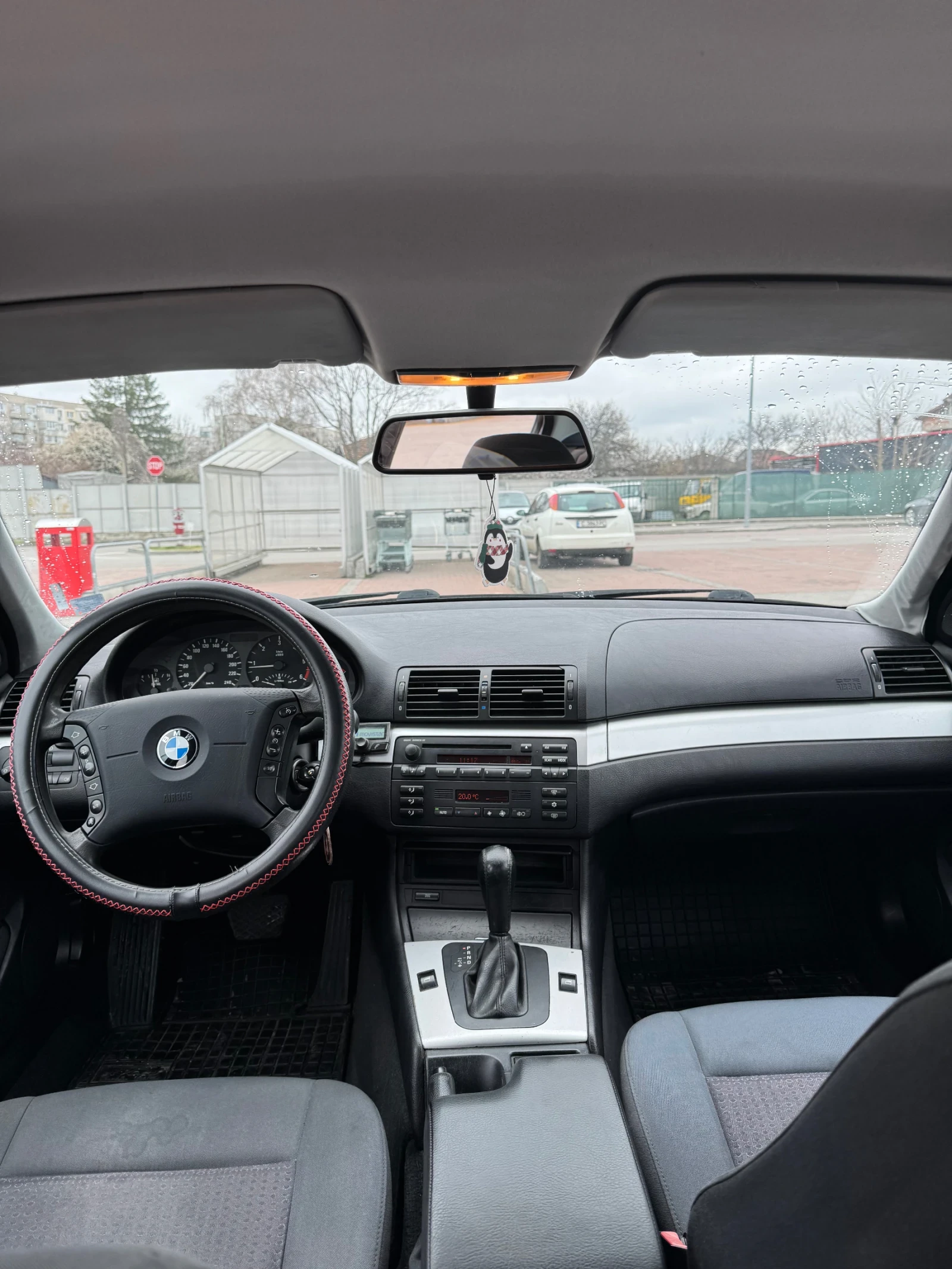 BMW 320, снимка 13 - Автомобили и джипове - 54096260