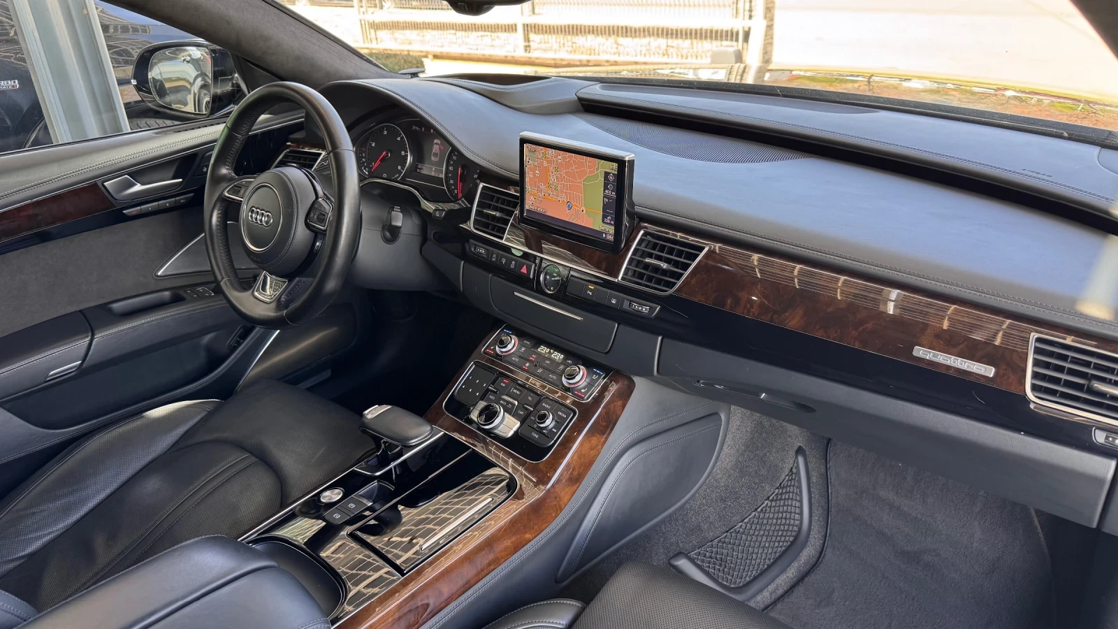 Audi A8 4.2TDI L* 3xTV* VIP* B&O* NightVision* MATRIX* FUL, снимка 11 - Автомобили и джипове - 54228196