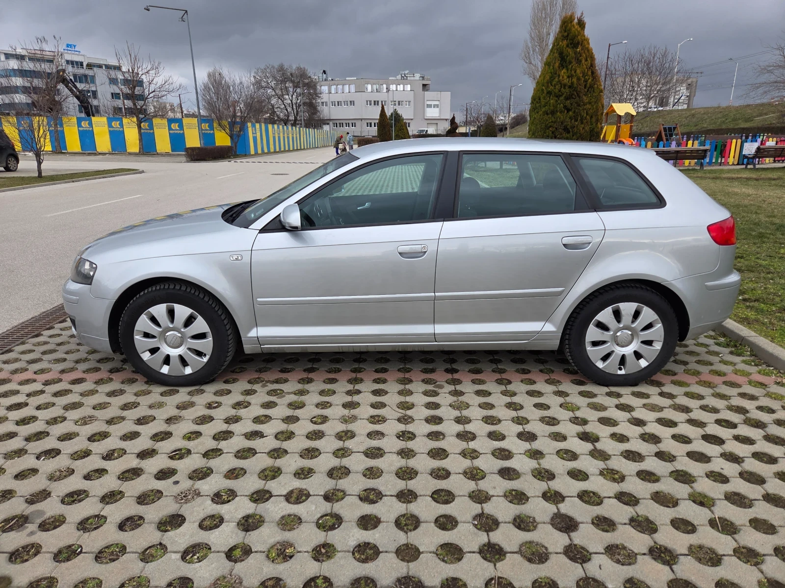 Audi A3 2.0 TDI, снимка 6 - Автомобили и джипове - 54341991