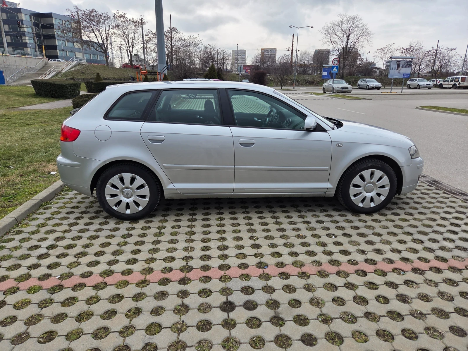 Audi A3 2.0 TDI, снимка 5 - Автомобили и джипове - 54341991
