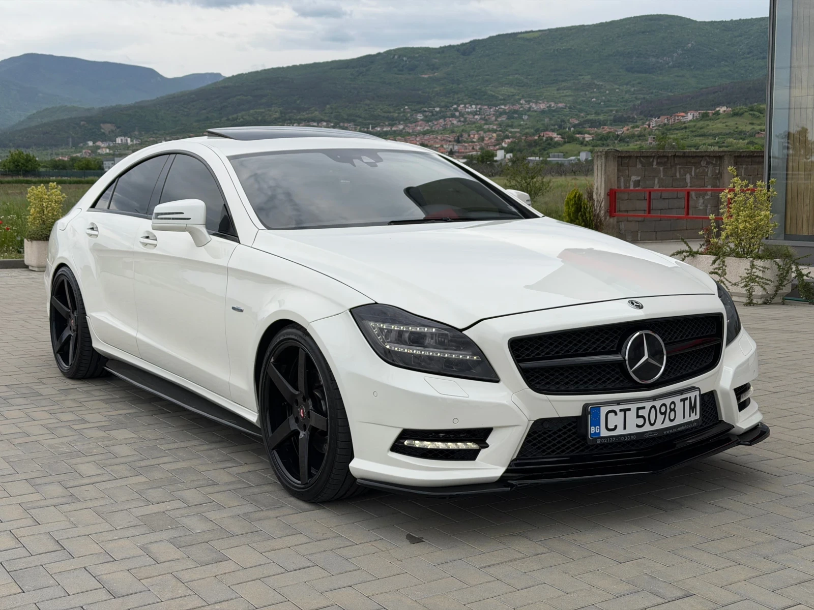 Mercedes-Benz CLS 350 Amg/FULL, снимка 3 - Автомобили и джипове - 54576136