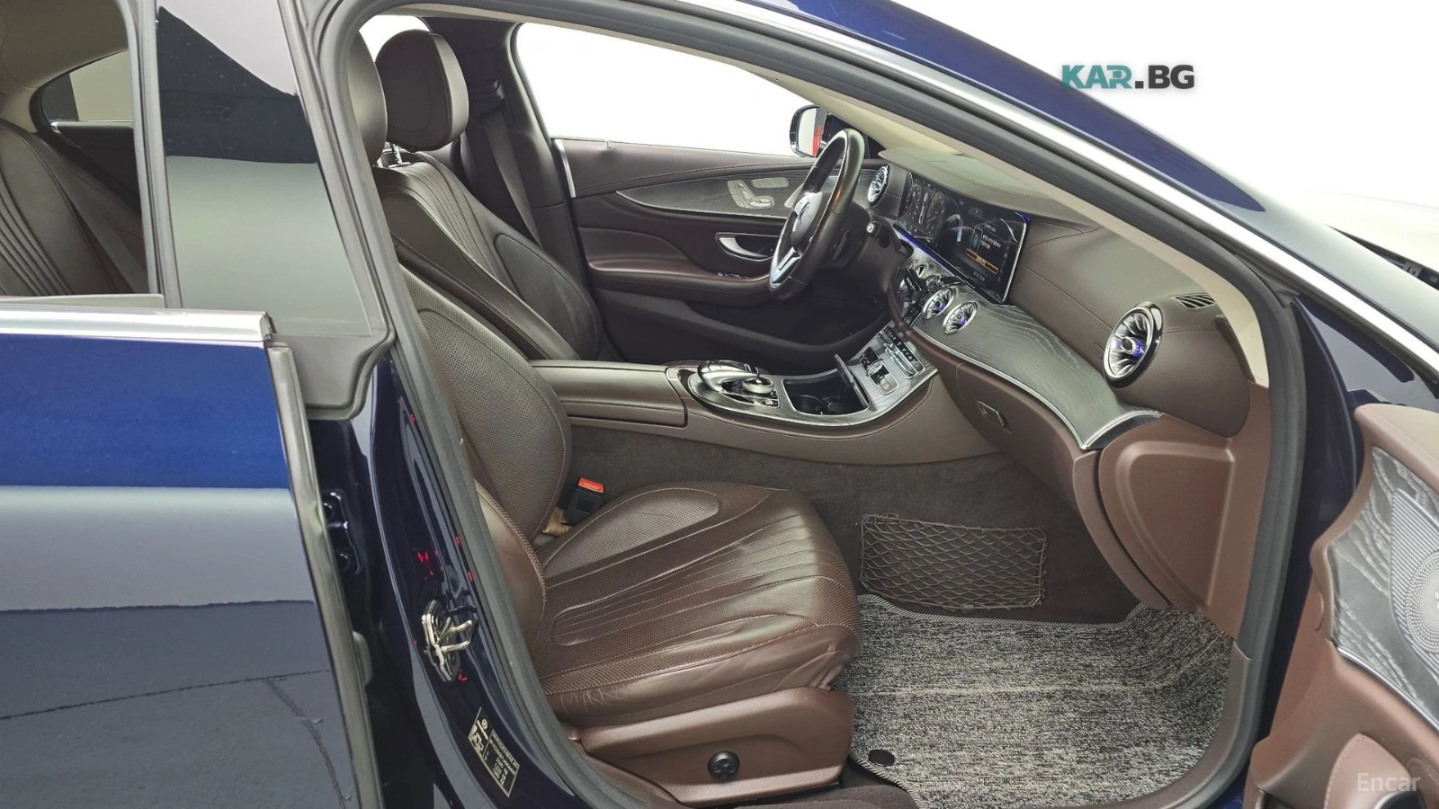 Mercedes-Benz CLS 450 4MATIC* AMG-LINE* ДИСТРОНИК* ОБДУХВАНЕ* 360* КАМЕР, снимка 9 - Автомобили и джипове - 55276823
